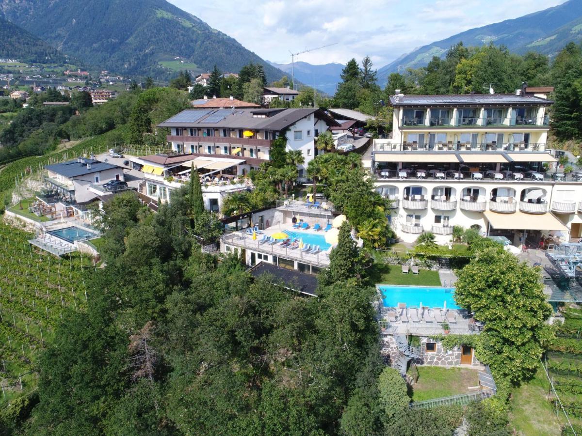 Hotel Panorama Tirolo Exterior photo